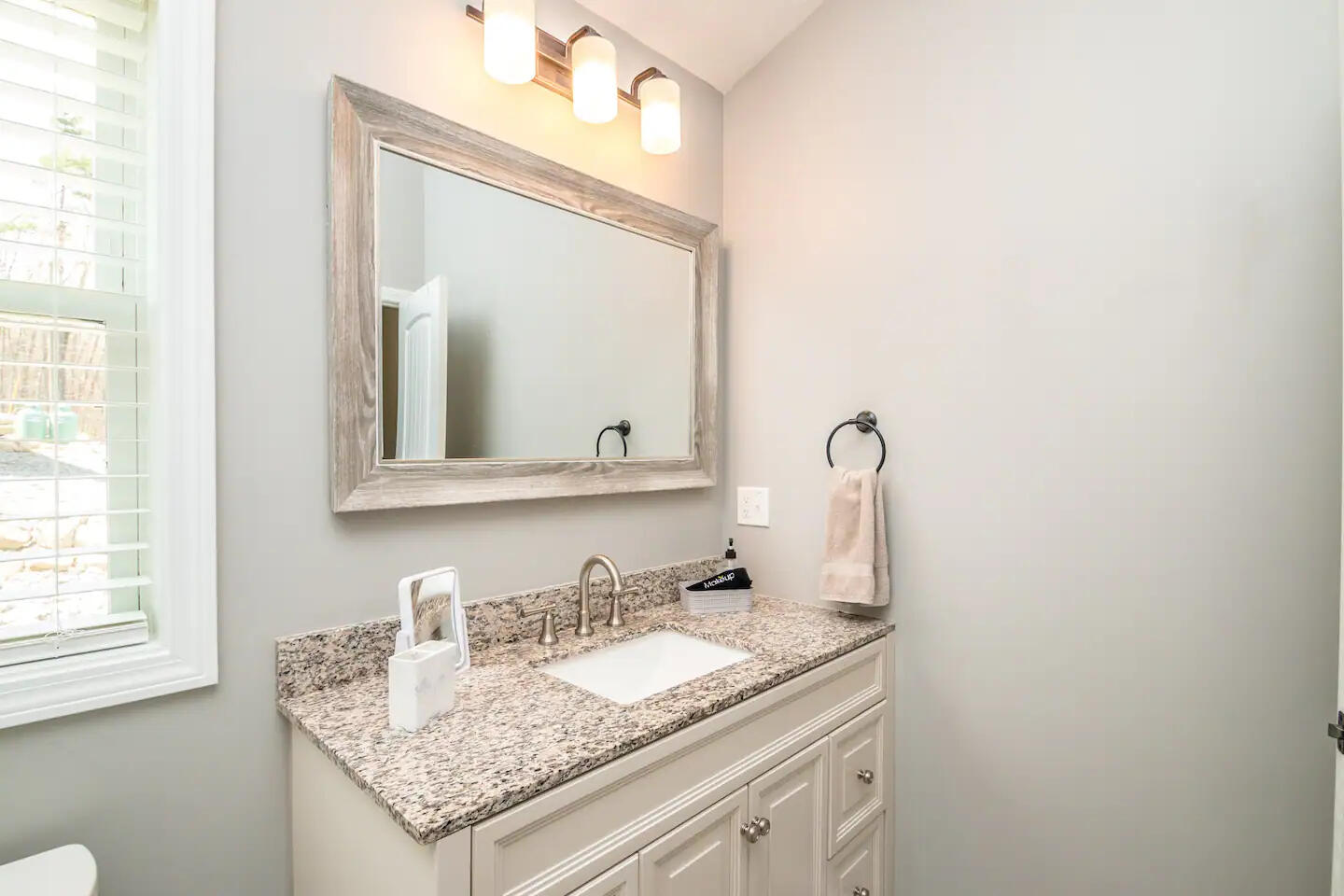 Conway Vacation House Bathroom